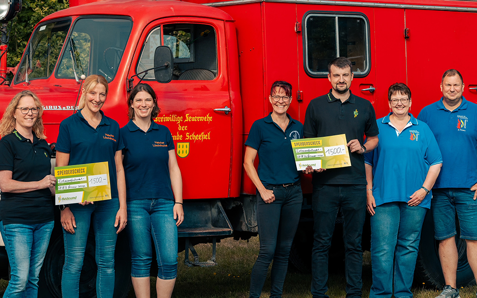 Spendenübergabe Feuerwehrnachwuchs